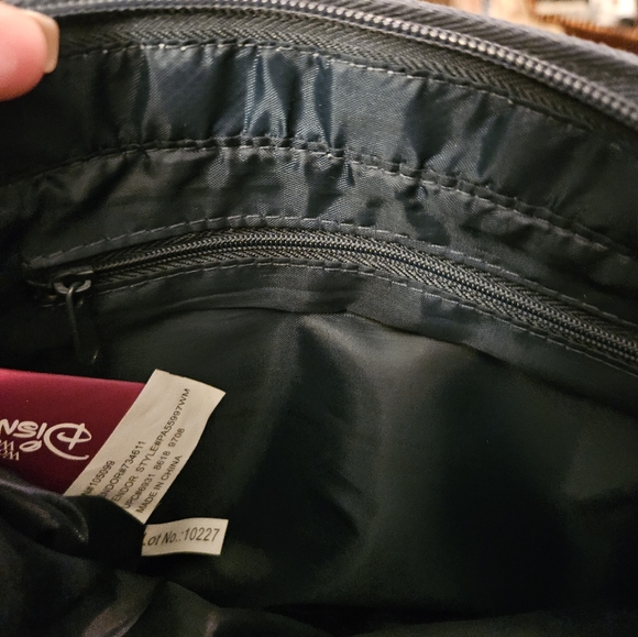 Eeyore Disney purse NWT - Picture 8 of 9